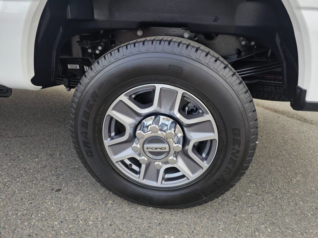 New 2026 Ford F250 Lariat image 6