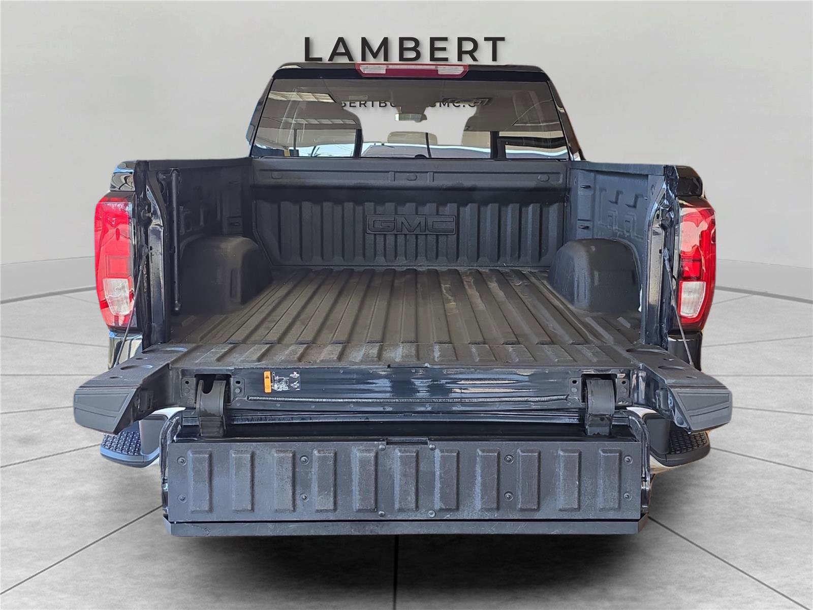 Used 2022 GMC Sierra 1500 SLE image 13