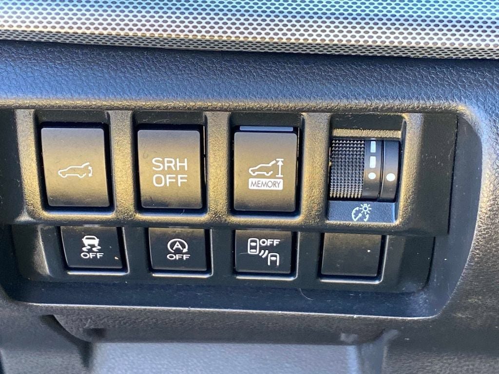 Used 2021 Subaru Forester Limited image 23