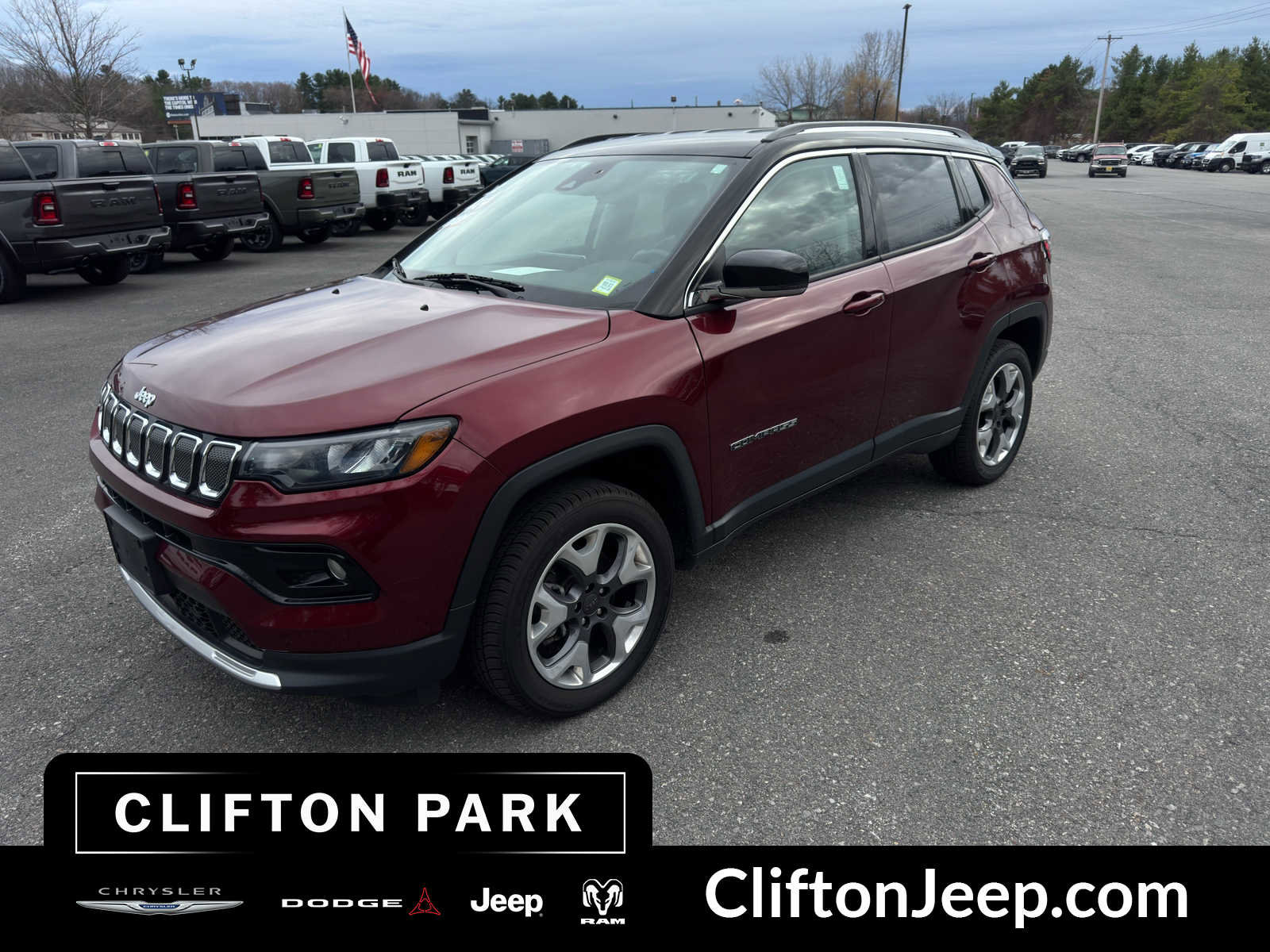 Used 2022 Jeep Compass Limited image 1