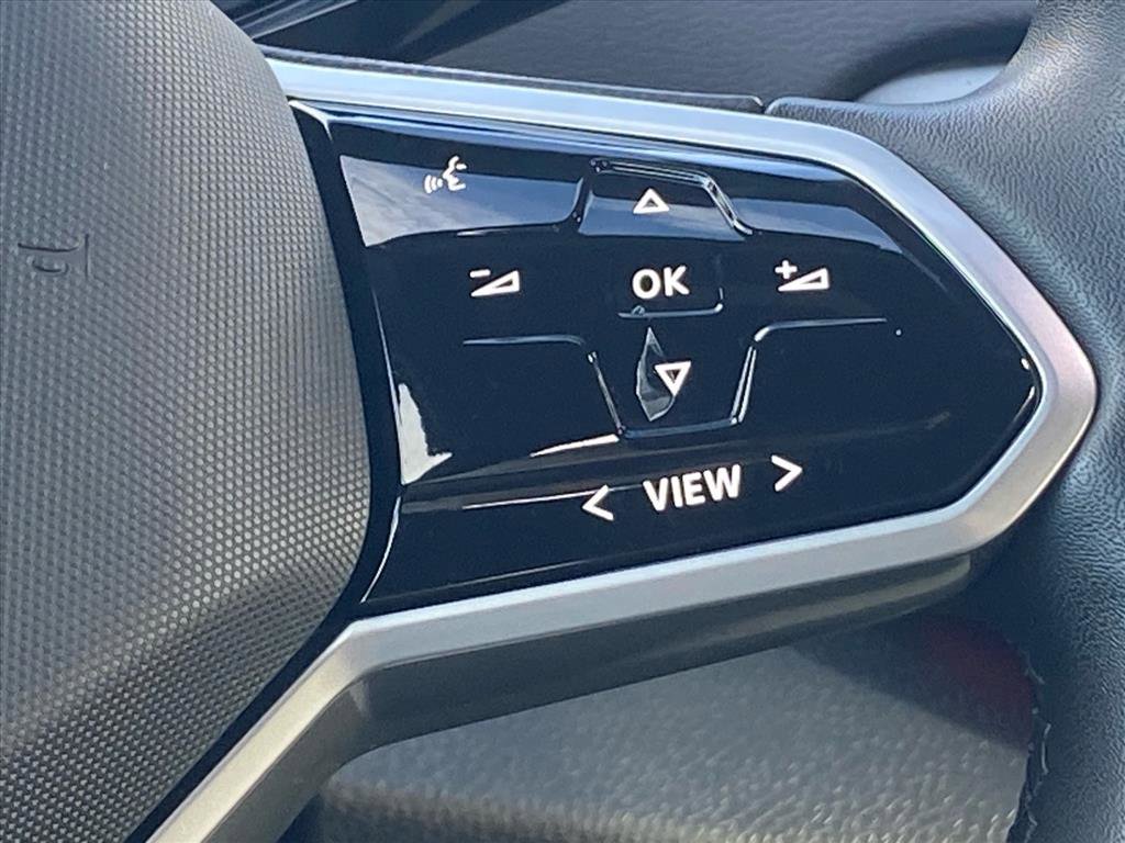 Certified 2023 Volkswagen ID.4 Pro image 9