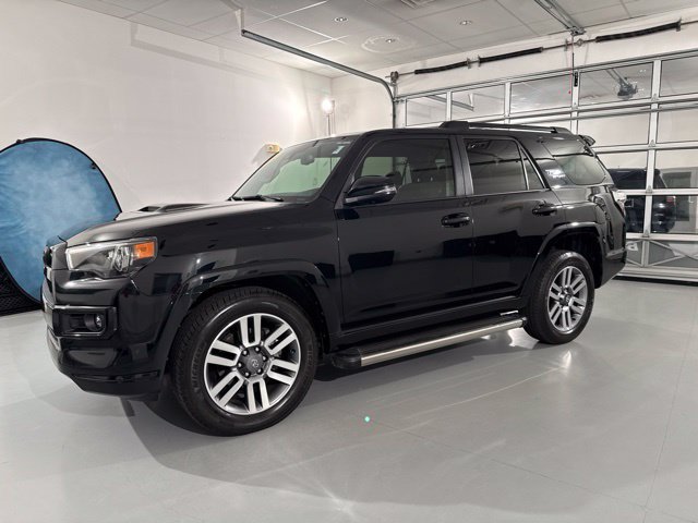 Used 2022 Toyota 4Runner TRD Sport w/ Technology Package RWD image 3