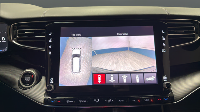 Used 2022 Jeep Grand Wagoneer Series II AWD/4WD image 14