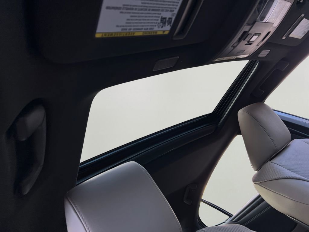 New 2025 Lexus ES 350 w/ Premium Package image 4