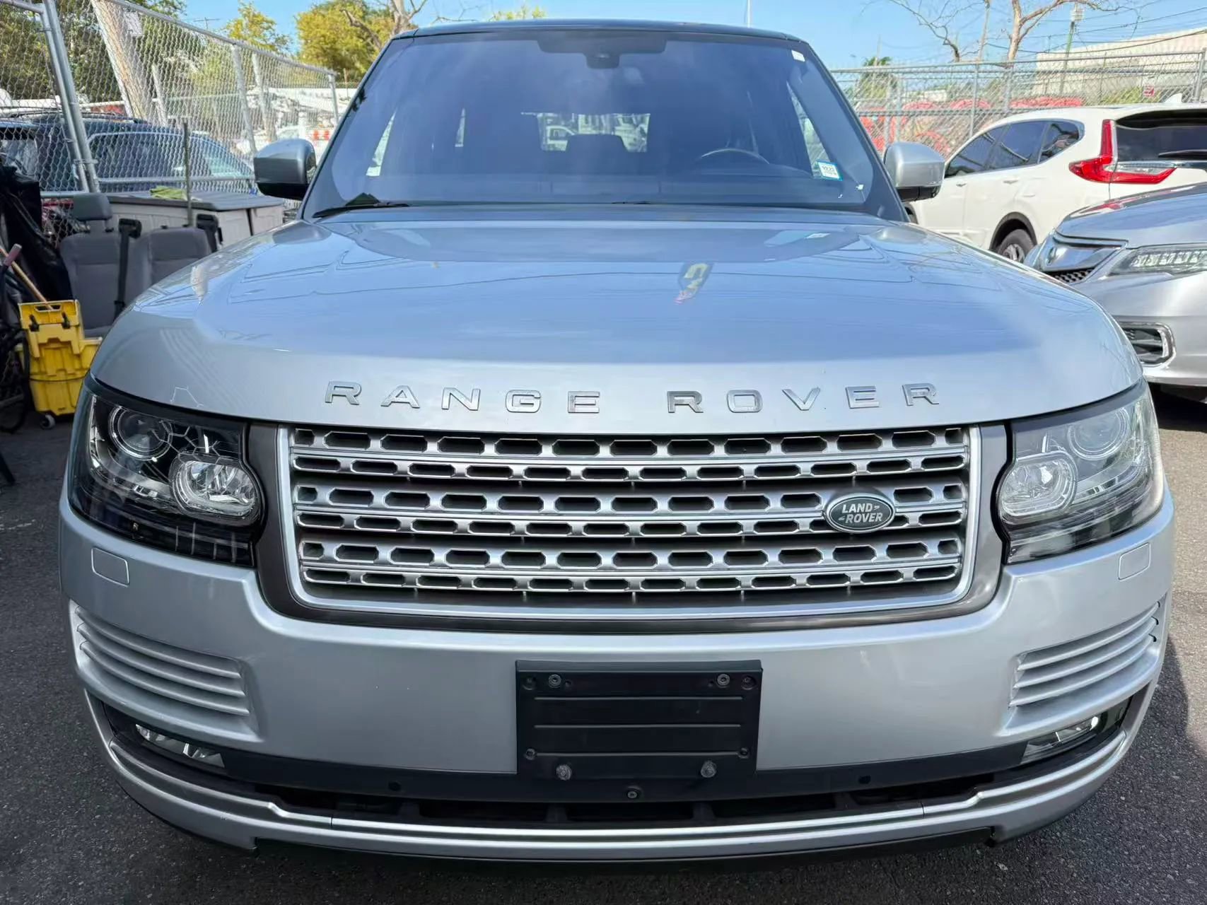 Used 2016 Land Rover Range Rover HSE image 1