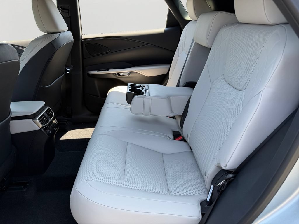 New 2026 Lexus RX 350h AWD/4WD image 8