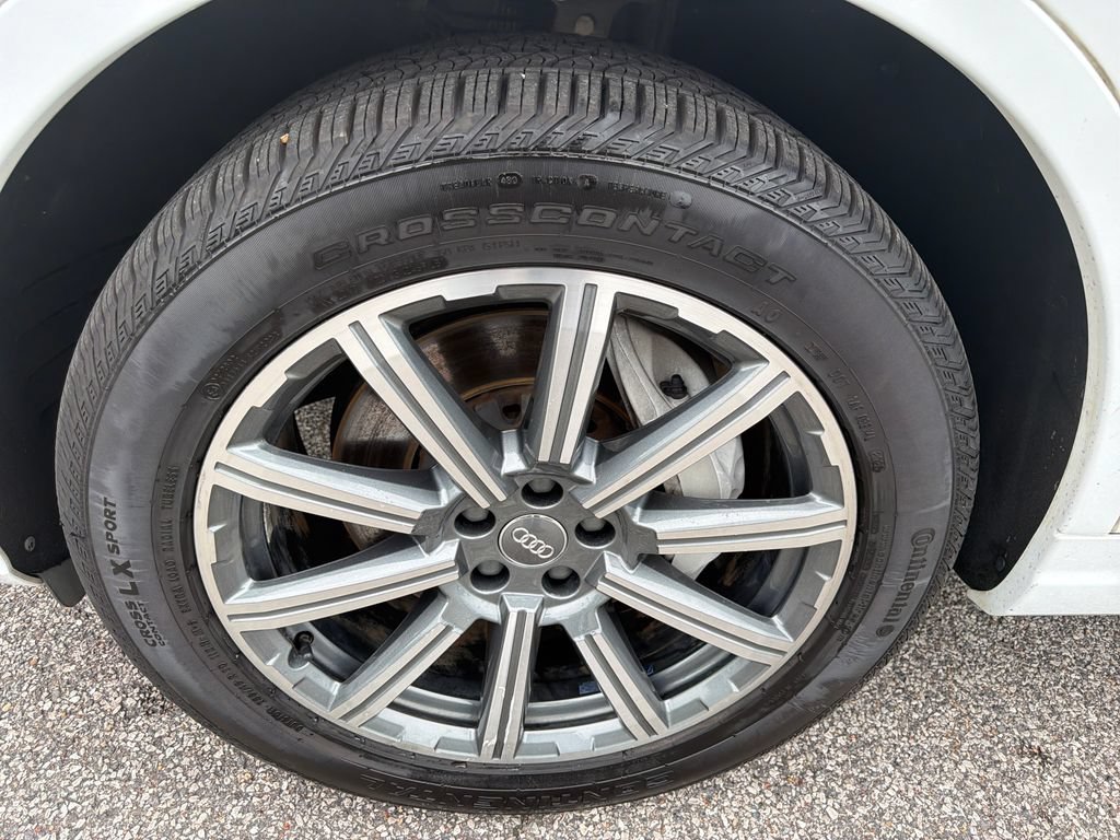 Used 2019 Audi Q7 3.0T Premium Plus AWD/4WD image 22