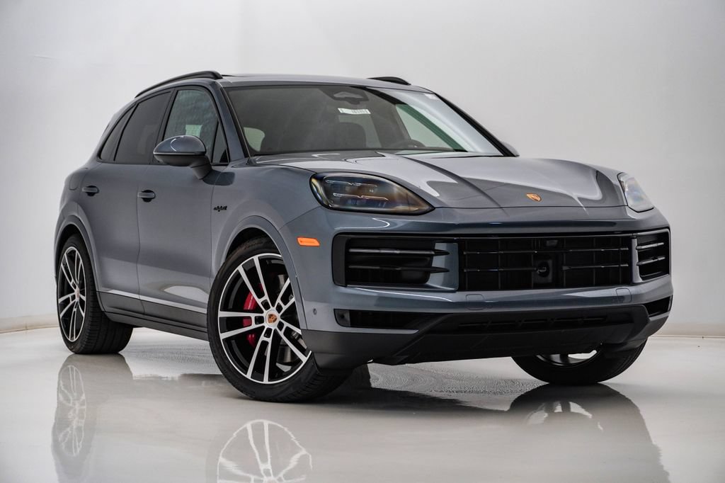 New 2026 Porsche Cayenne S AWD/4WD image 8