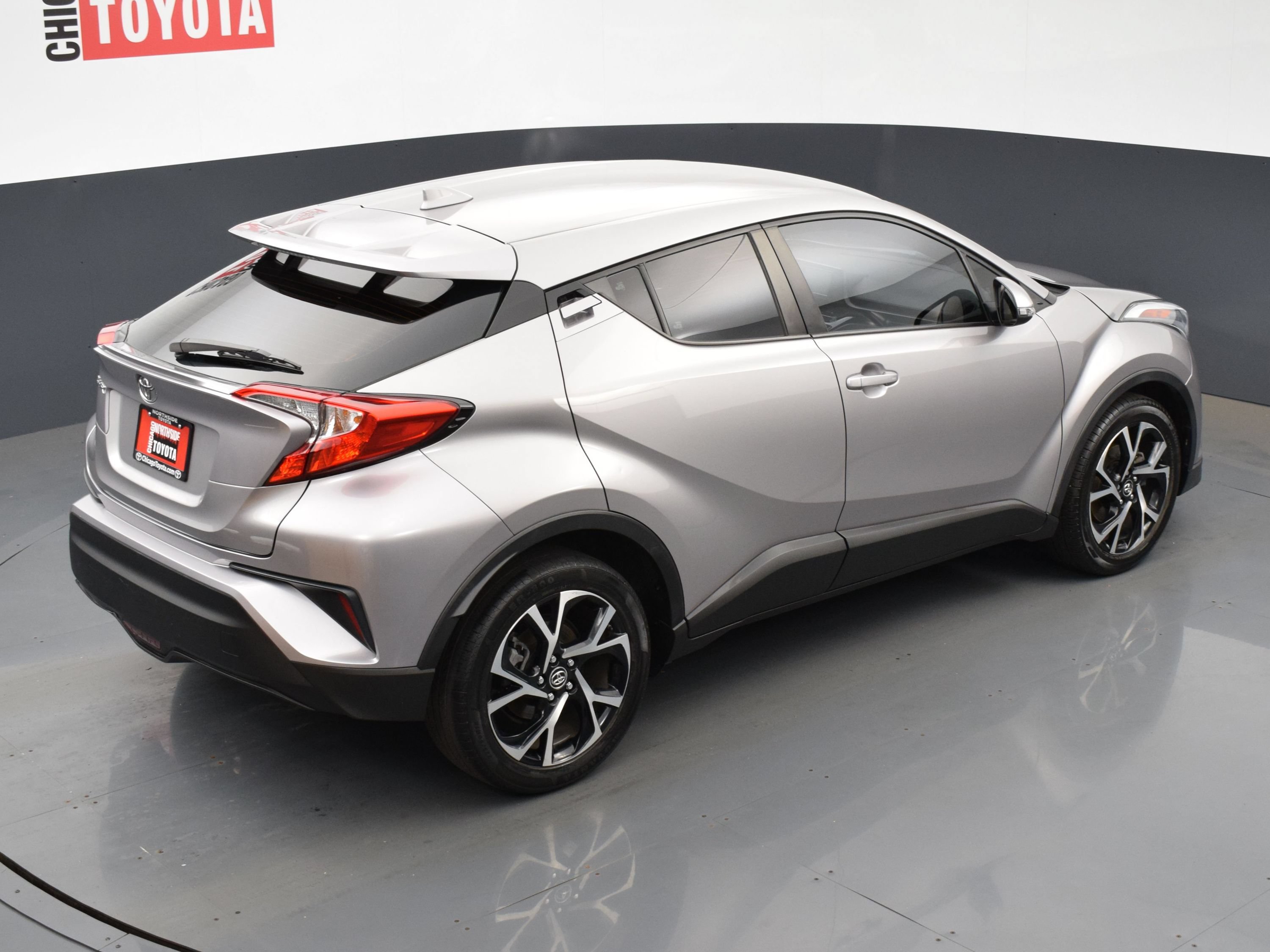 Used 2018 Toyota C-HR XLE FWD image 21