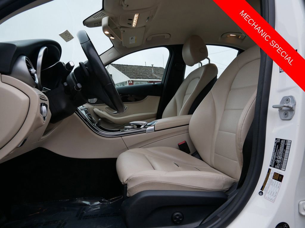 Used 2015 Mercedes-Benz C 300 4MATIC Sedan image 15