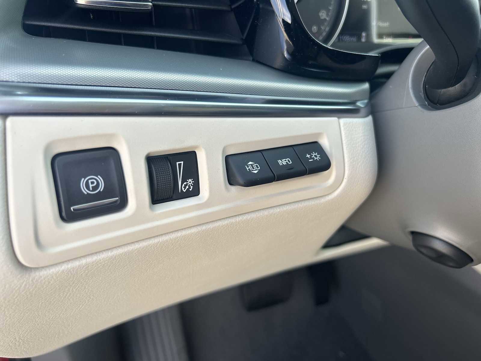 New 2025 Cadillac XT5 Premium Luxury w/ Technology Package image 10