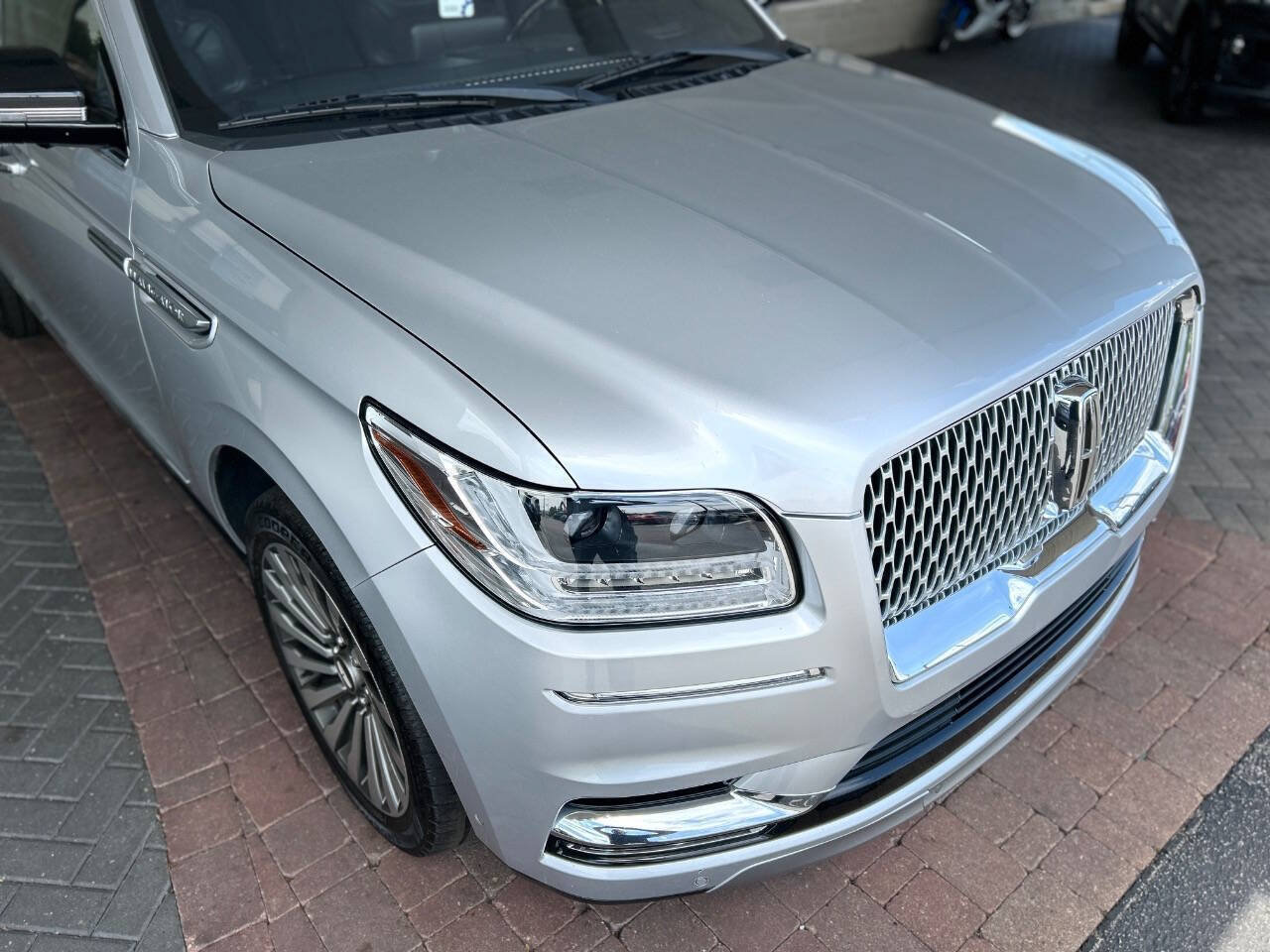 Used 2018 Lincoln Navigator L Reserve w/ Technology Package AWD/4WD image 29