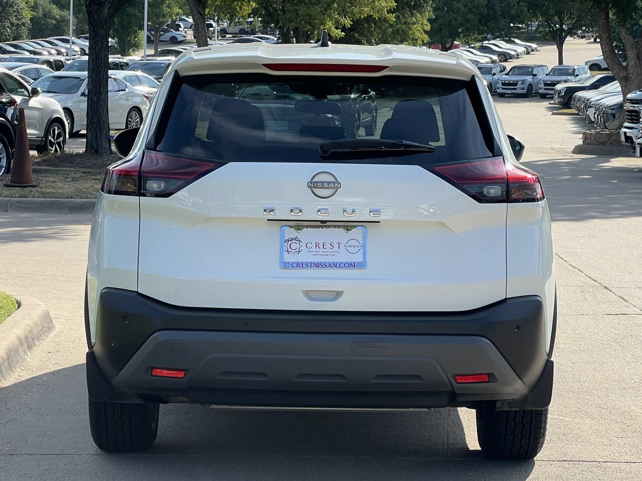 Used 2023 Nissan Rogue S FWD image 5