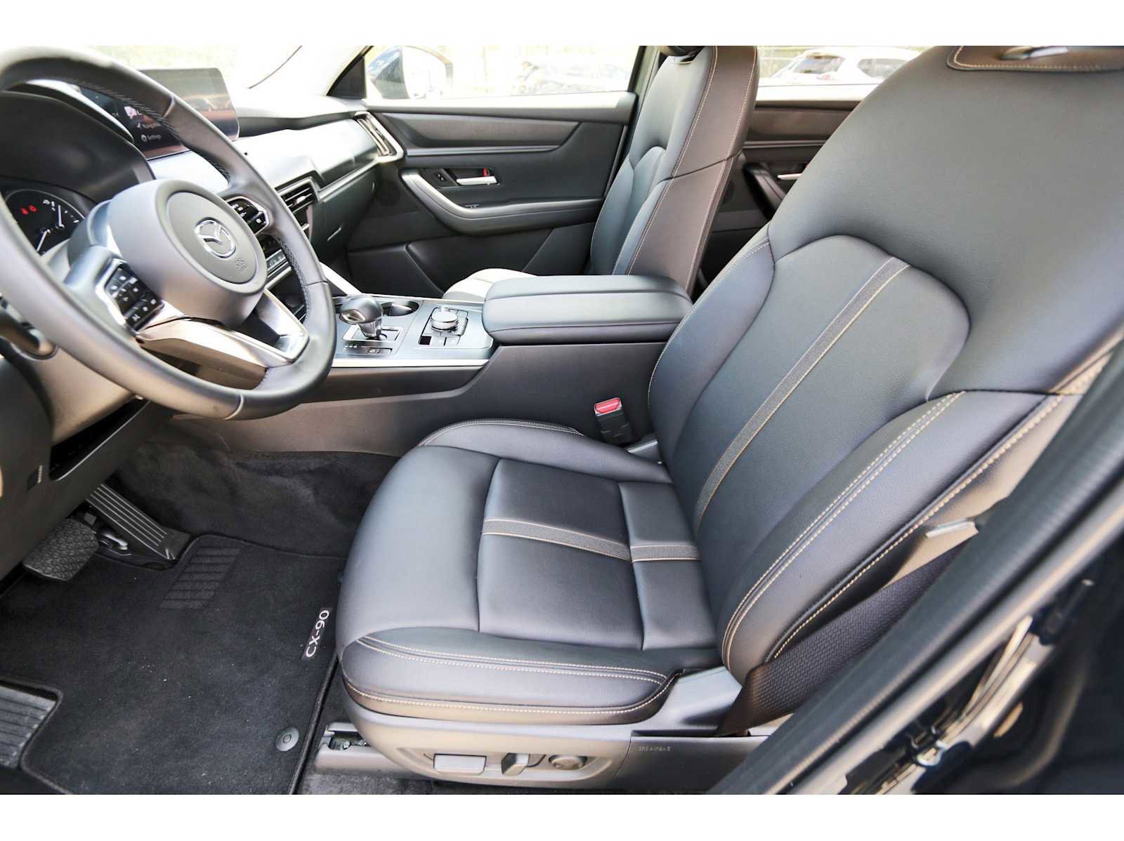 Used 2025 MAZDA CX-90 3.3 Turbo w/ Select Package image 11