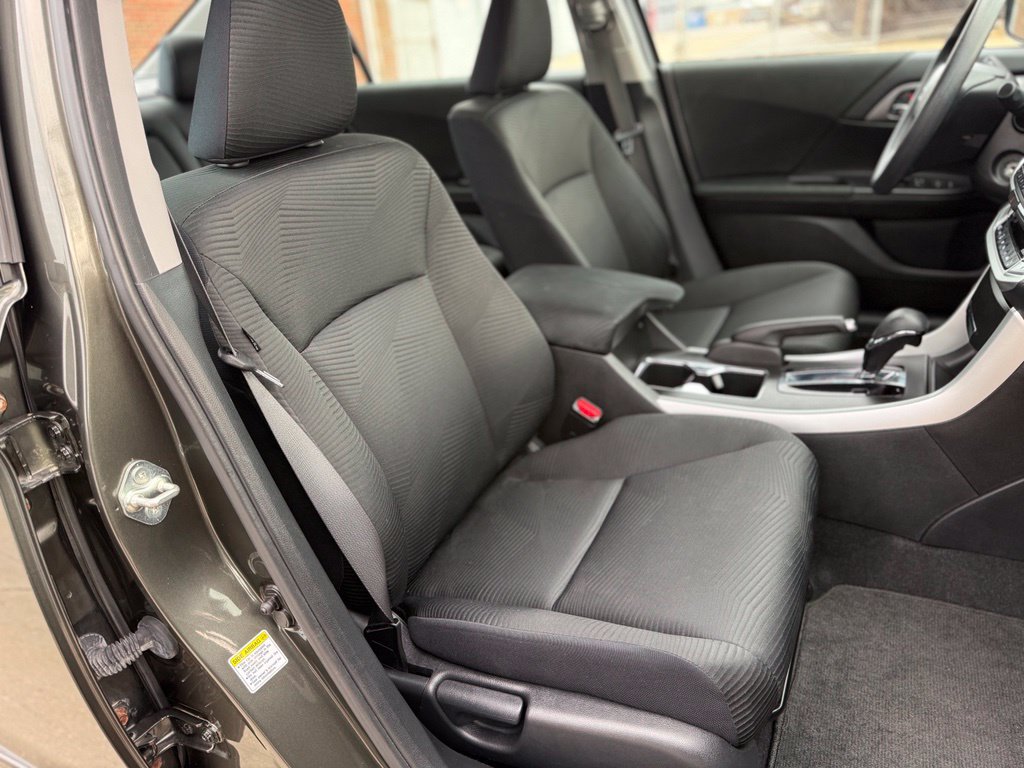 Used 2014 Honda Accord LX image 27