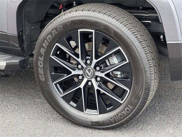 Used 2025 Lexus GX 550 image 5