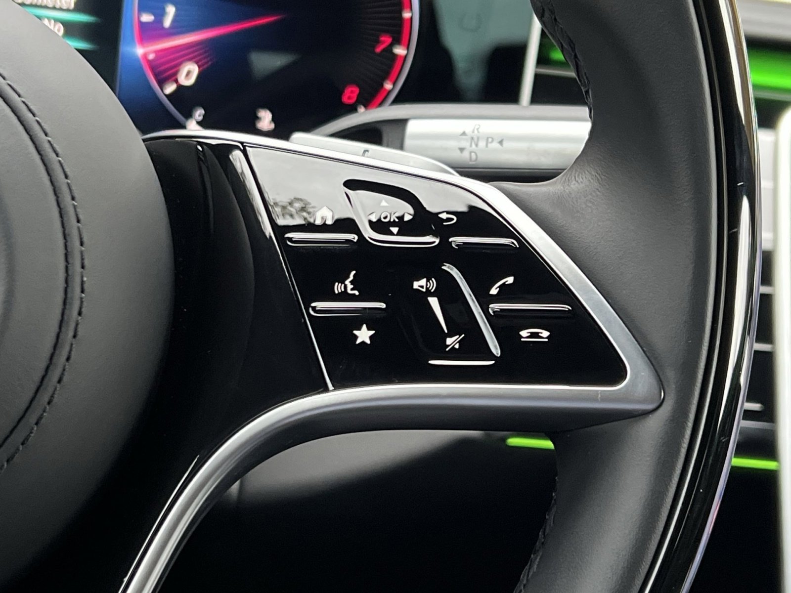 Certified 2025 Mercedes-Benz Maybach S 680 4MATIC image 31