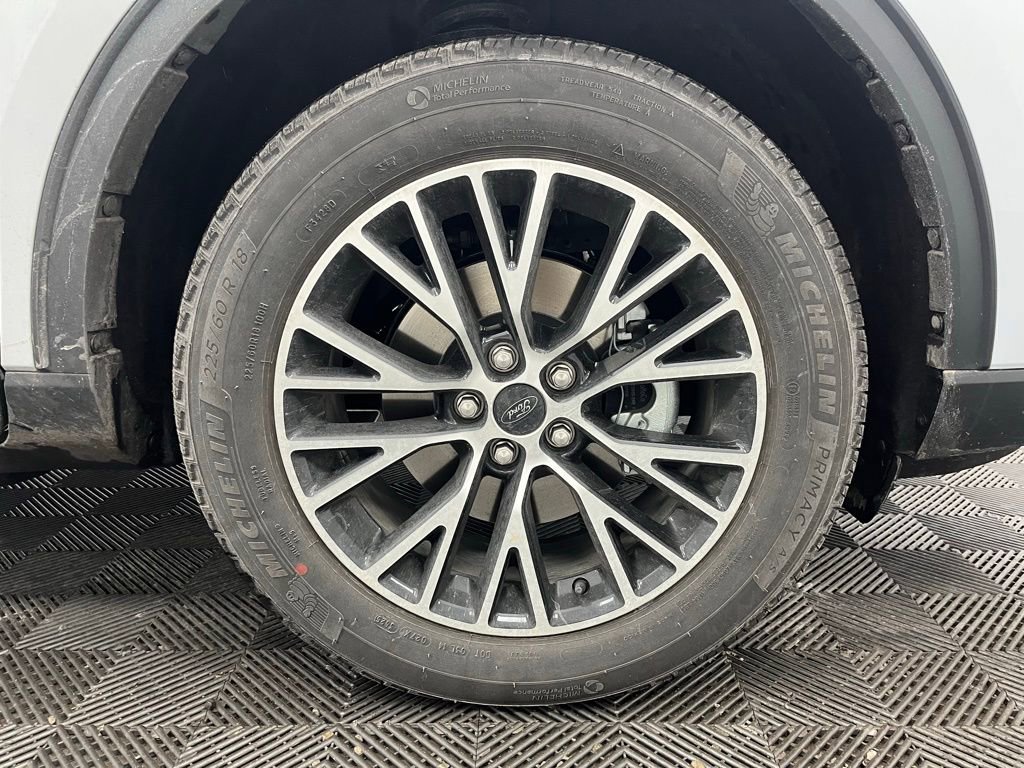 New 2026 Ford Escape SE w/ PHEV Premium Package image 13