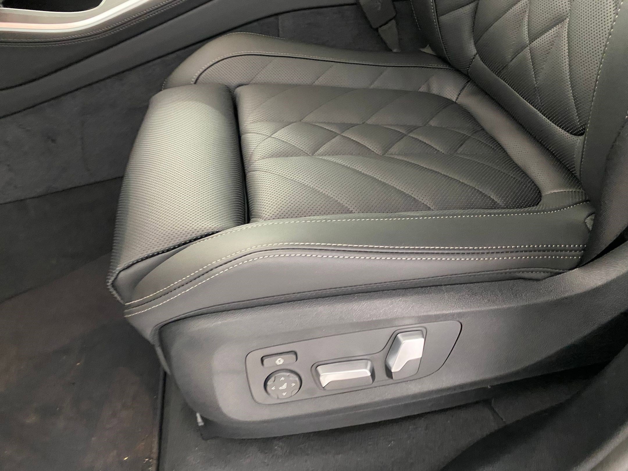 New 2026 BMW X5 xDrive40i w/ Premium Package image 12