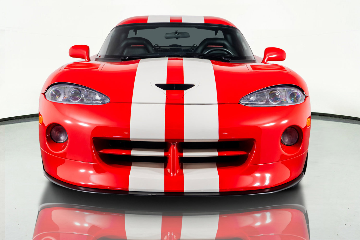 Used 2002 Dodge Viper GTS image 22