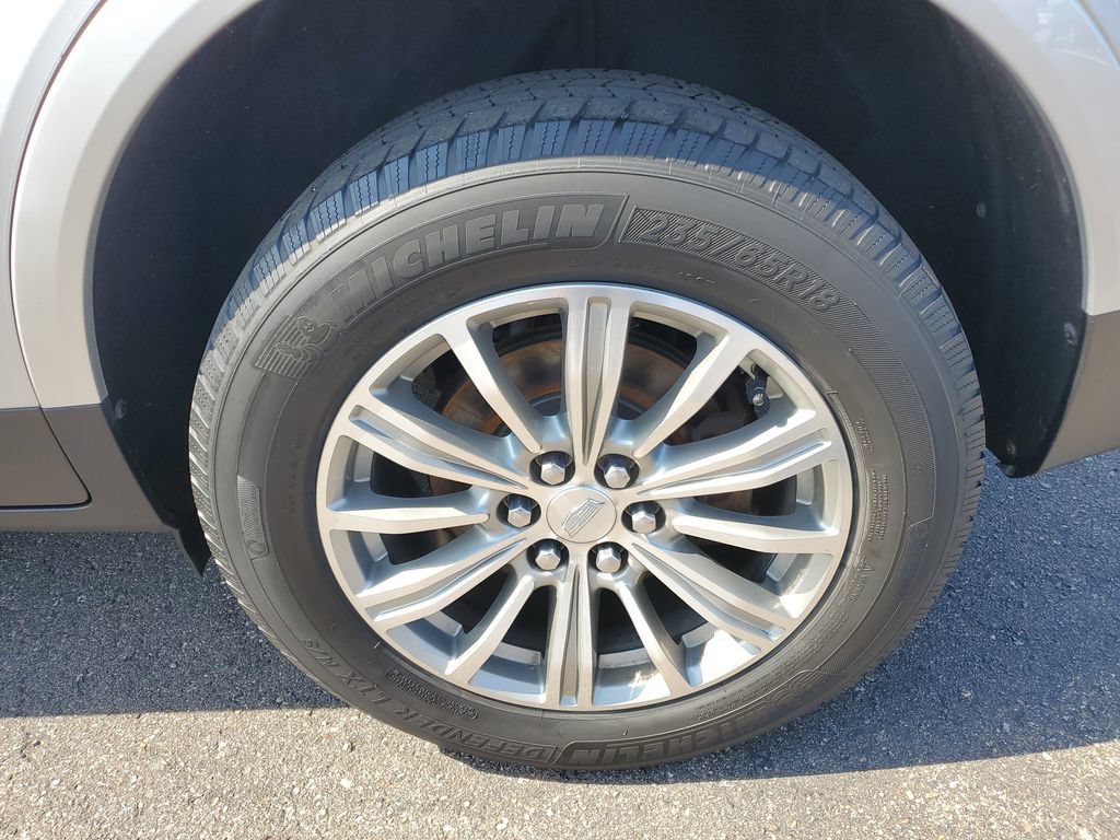 Used 2018 Cadillac XT5 Luxury w/ Driver Awareness Package FWD image 31