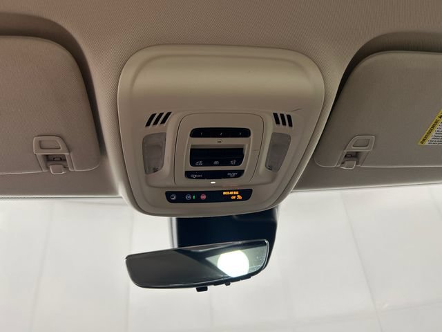 Used 2021 Buick Envision Avenir w/ Technology Package II FWD image 24