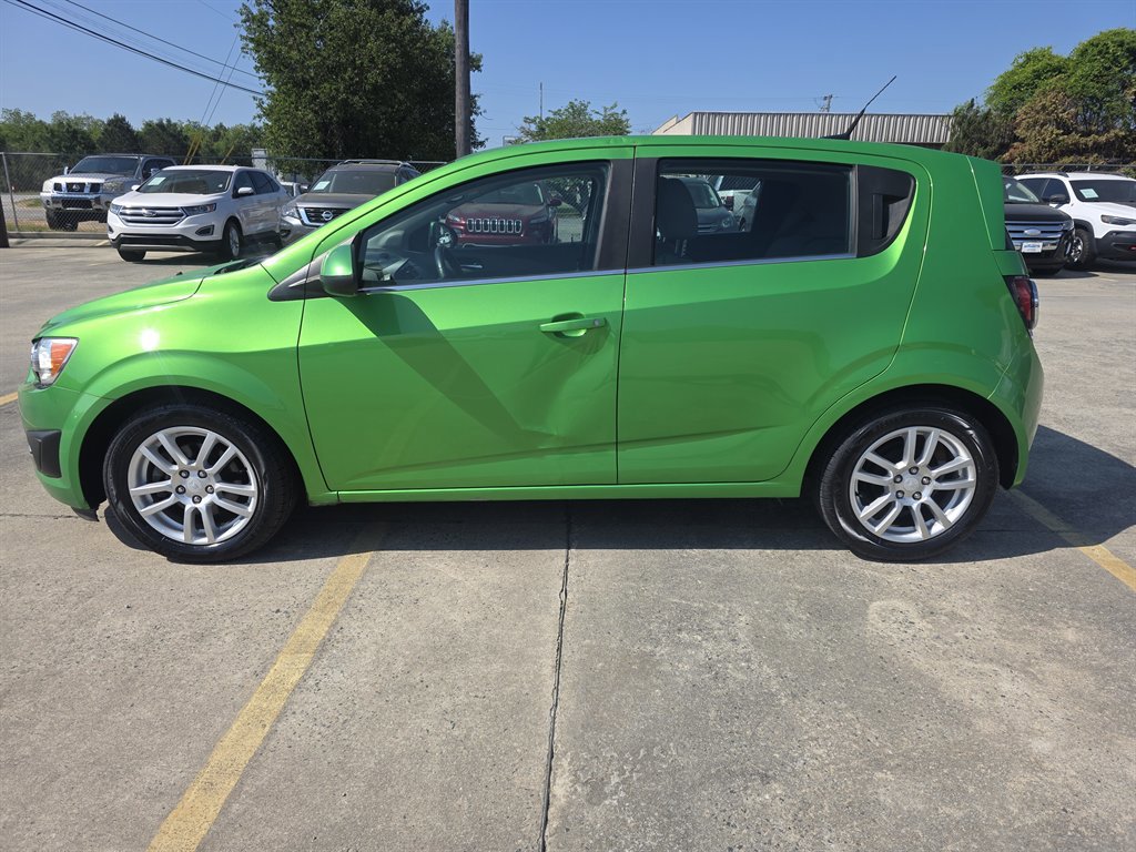 Used 2014 Chevrolet Sonic LT w/ LT Spring Promotional Package FWD image 2