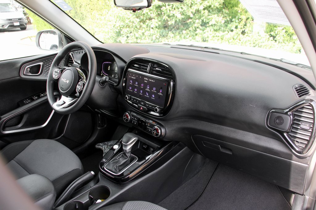 Used 2023 Kia Soul S image 33