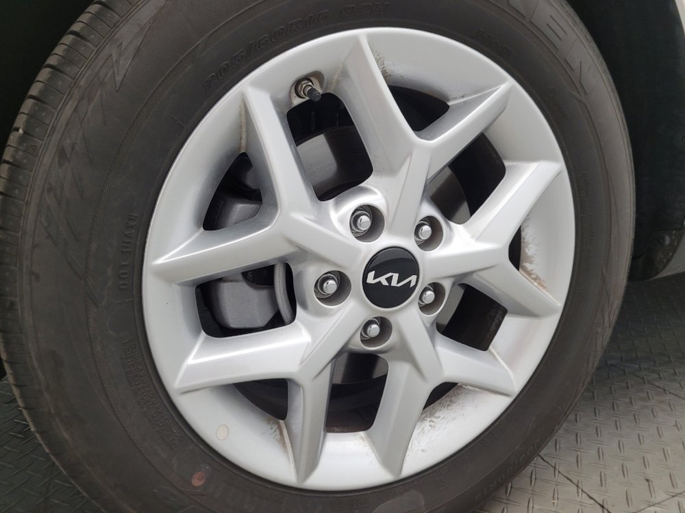 Used 2025 Kia Soul S image 31