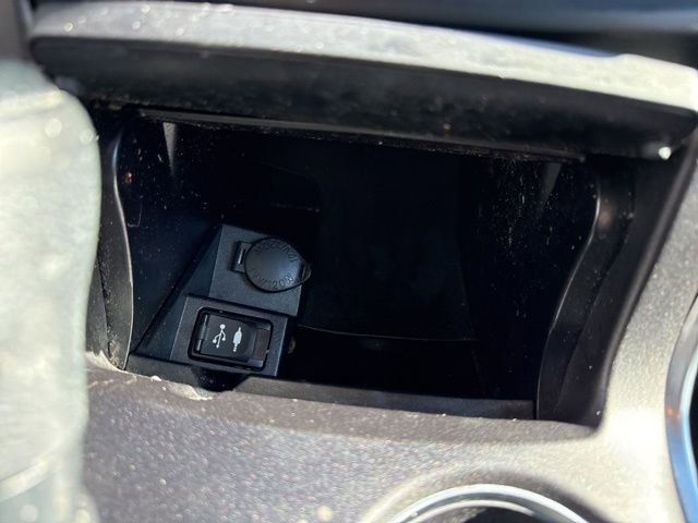 Used 2017 Toyota Camry SE w/ Moonroof Package image 17