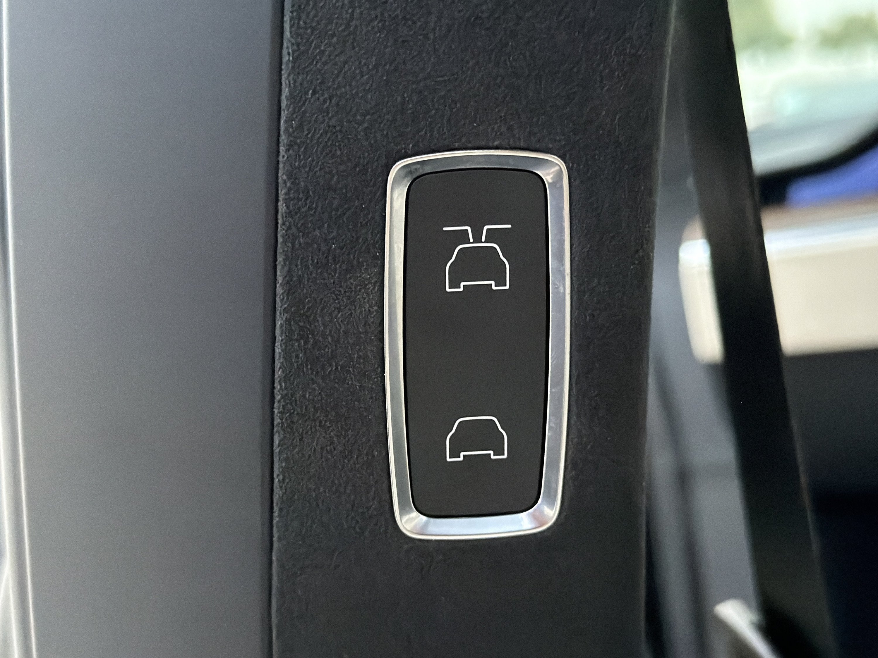 Used 2023 Tesla Model X AWD/4WD image 30