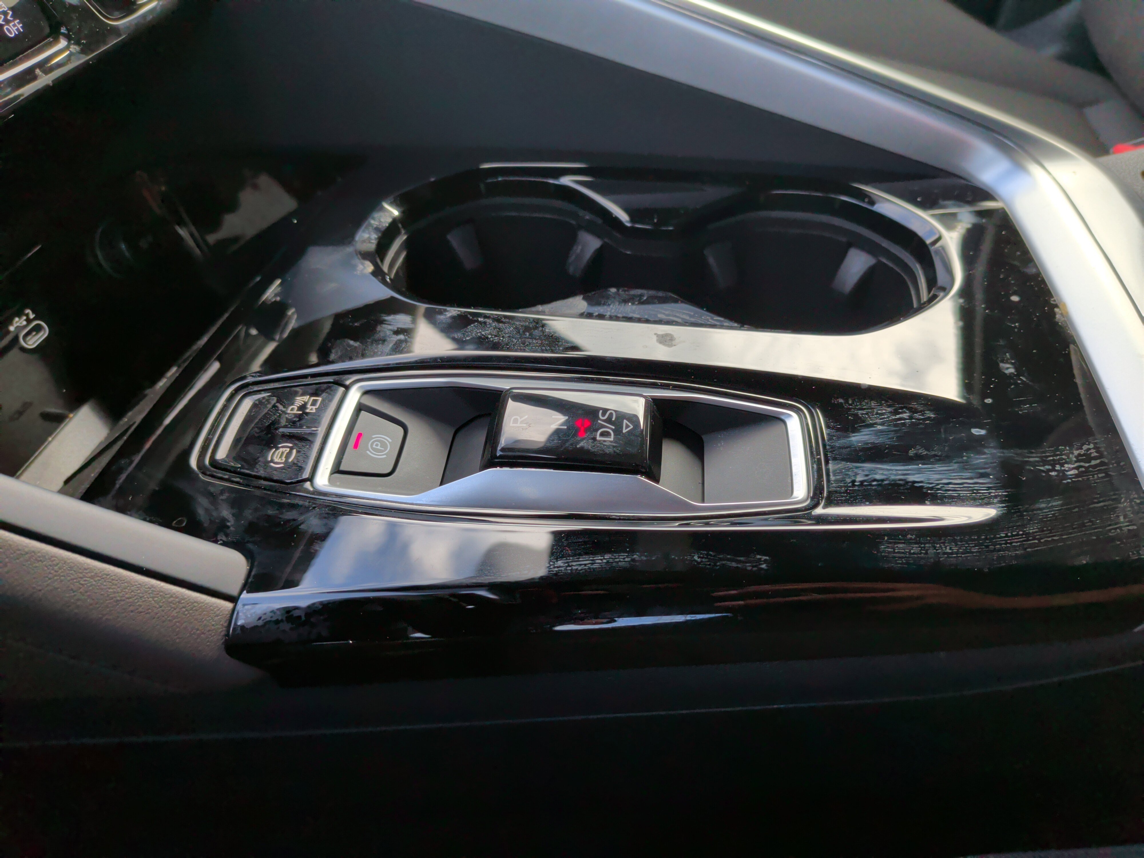 Used 2025 Audi Q5 Premium w/ Convenience Package image 23