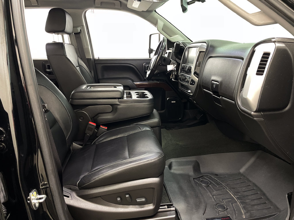 Used 2018 GMC Sierra 2500 SLT w/ Duramax Plus Package AWD/4WD image 40