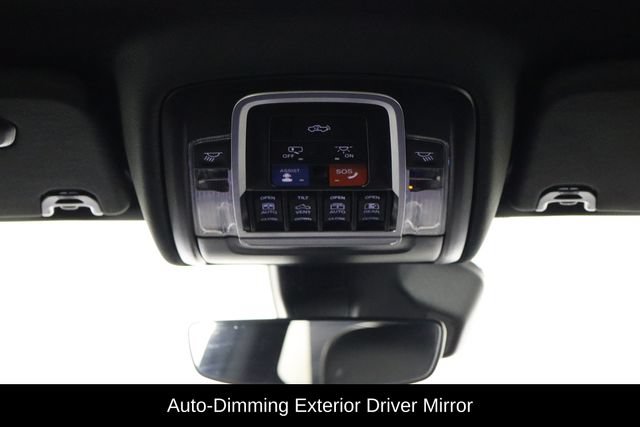 Used 2025 RAM 1500 Laramie AWD/4WD image 27