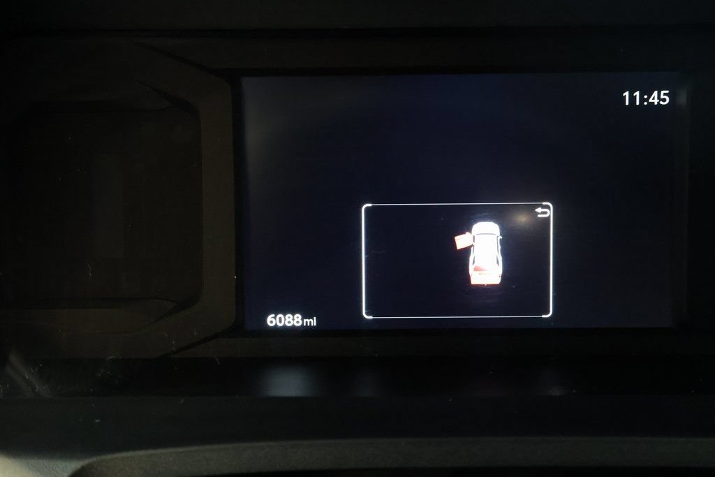 Used 2025 Toyota 4Runner SR5 AWD/4WD image 14