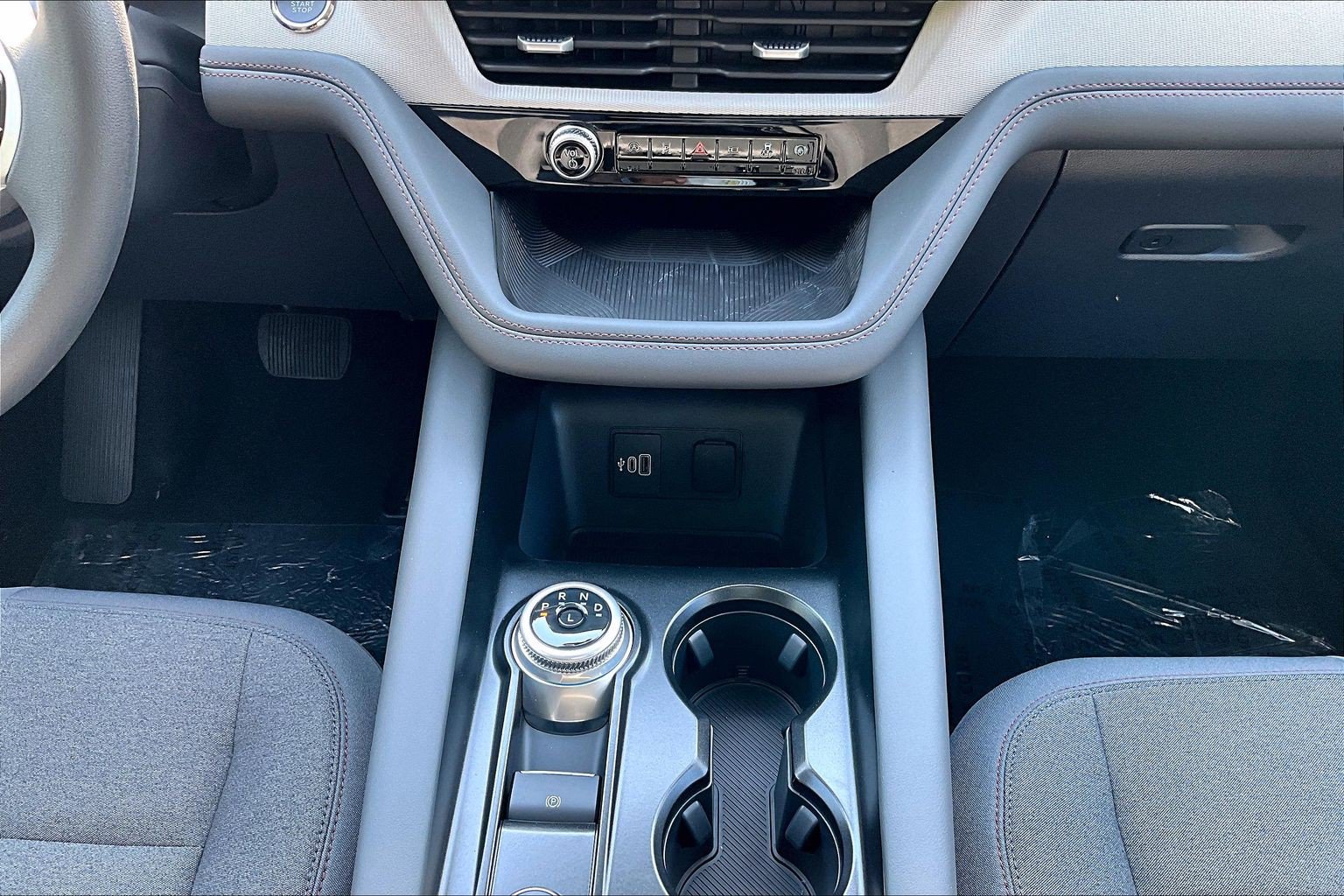 New 2026 Ford Explorer Active AWD/4WD image 21