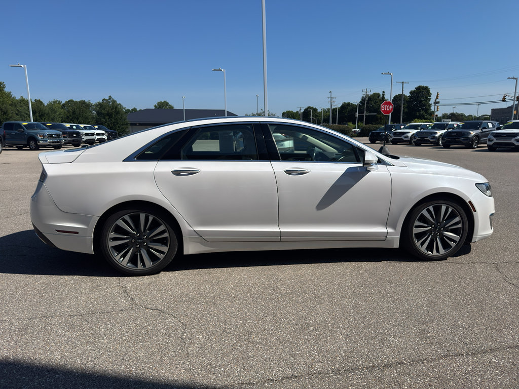 Used 2017 Lincoln MKZ Reserve FWD image 8
