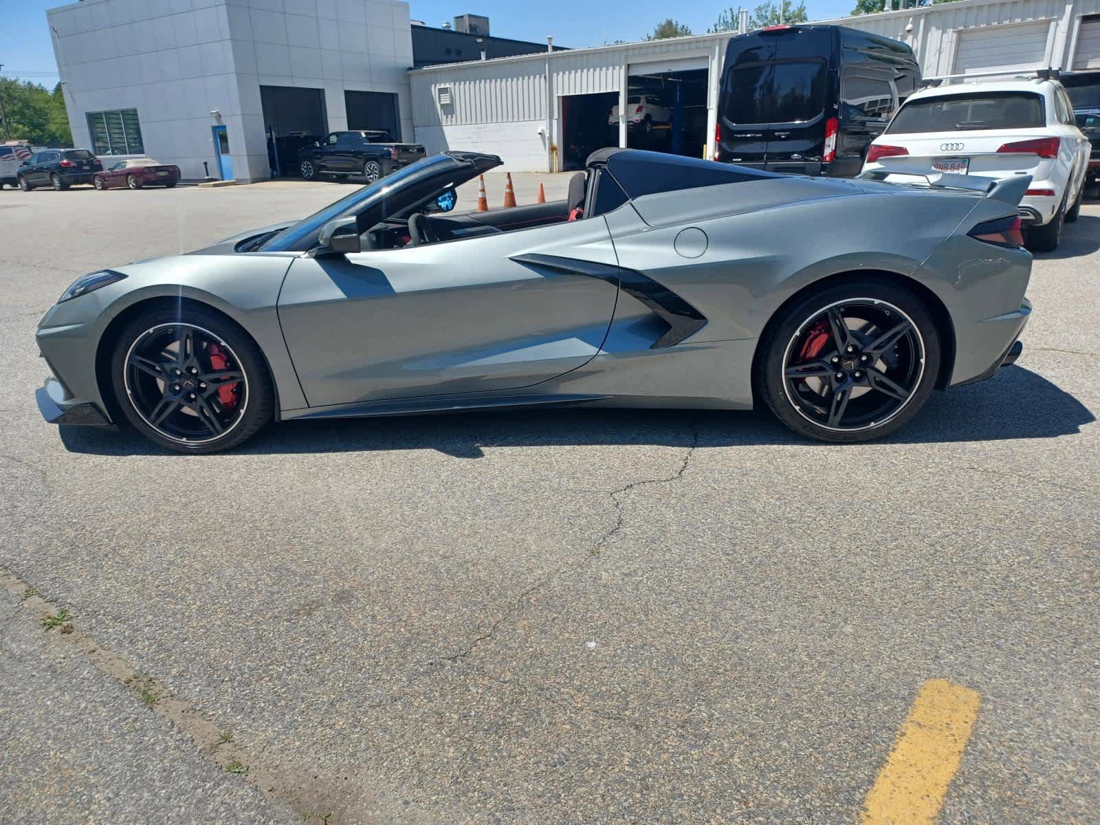 Used 2022 Chevrolet Corvette Stingray Premium Conv w/ Z51 Performance Package RWD image 12