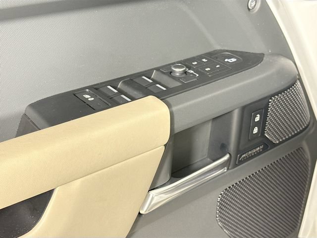 Certified 2022 Land Rover Defender 110 X-Dynamic HSE AWD/4WD image 20