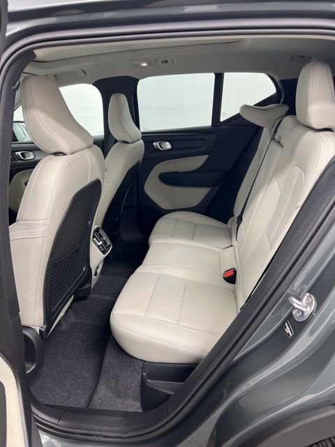 Used 2026 Volvo XC40 B5 Ultra w/ Protection Package Premier AWD/4WD image 17