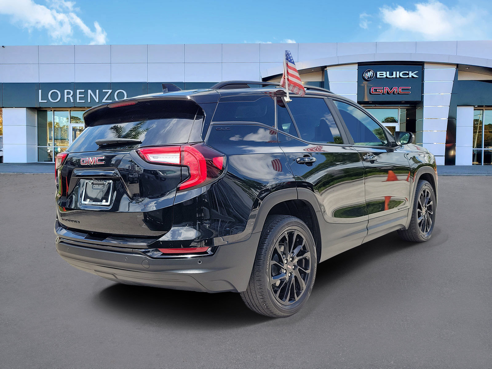 Used 2023 GMC Terrain SLE w/ Driver Convenience Package FWD image 5