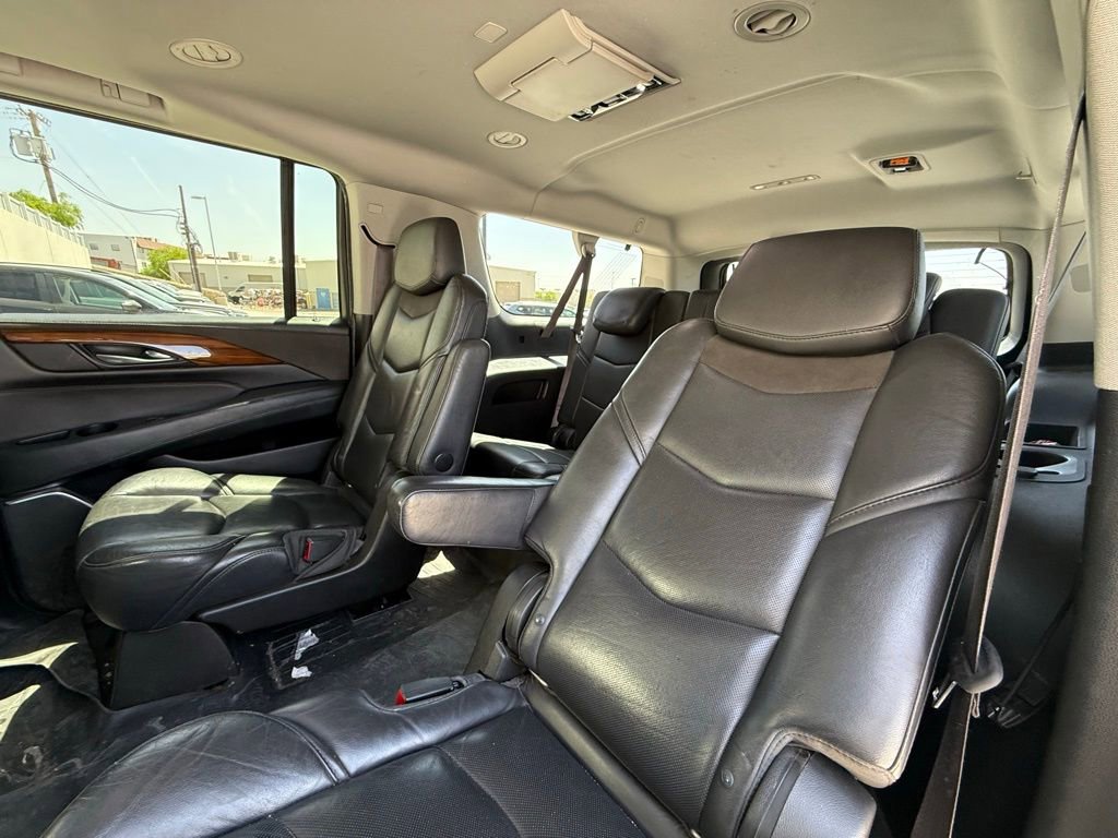 Used 2017 Cadillac Escalade ESV Premium Luxury image 10