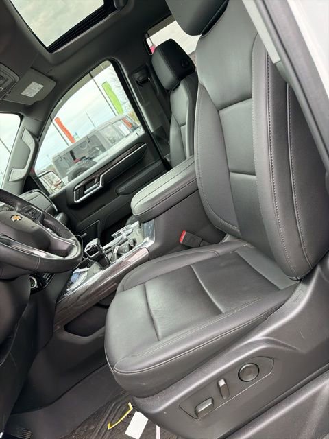 Used 2025 Chevrolet Silverado 1500 LTZ w/ LTZ Premium Package image 13