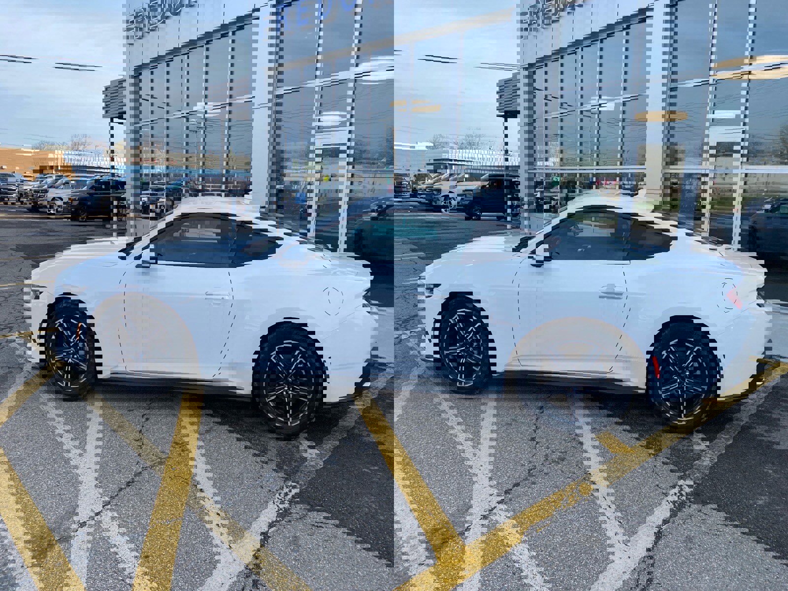 Used 2025 Ford Mustang Coupe image 2