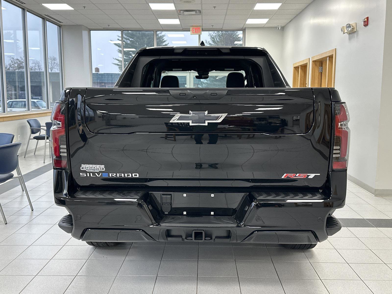 New 2024 Chevrolet Silverado EV RST image 5