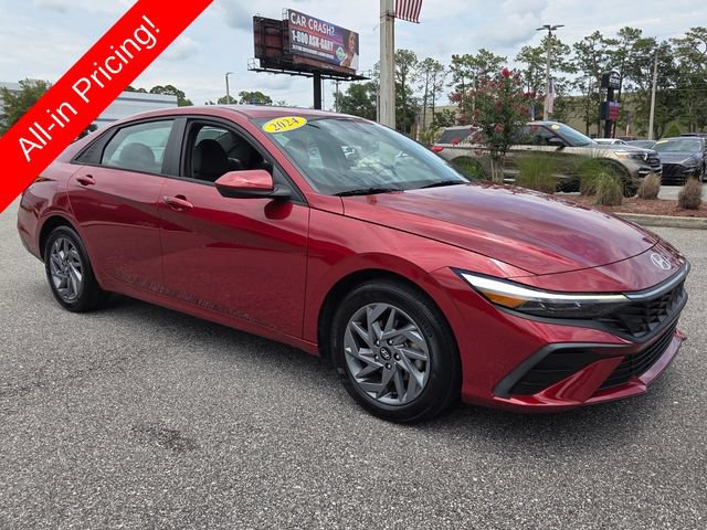 Used 2024 Hyundai Elantra SEL FWD image 7