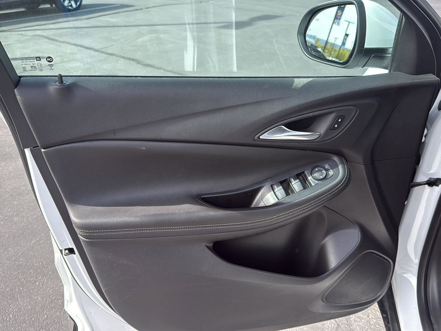 Used 2024 Buick Encore GX Preferred image 11