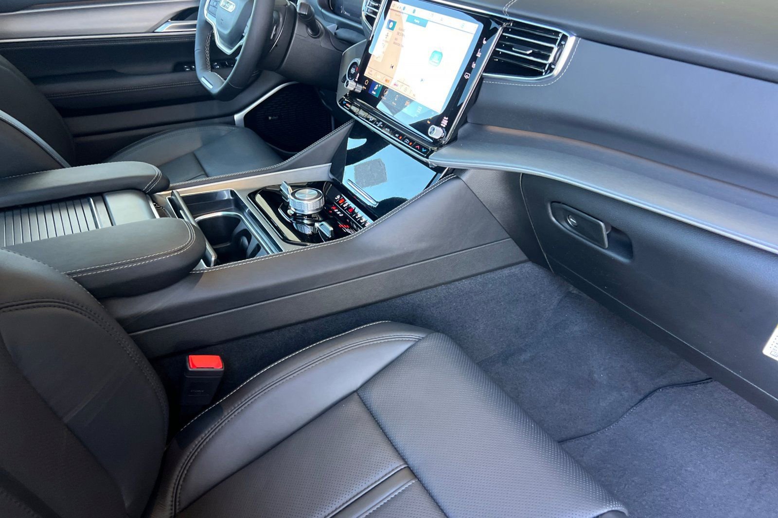 New 2026 Jeep Grand Wagoneer Limited image 17