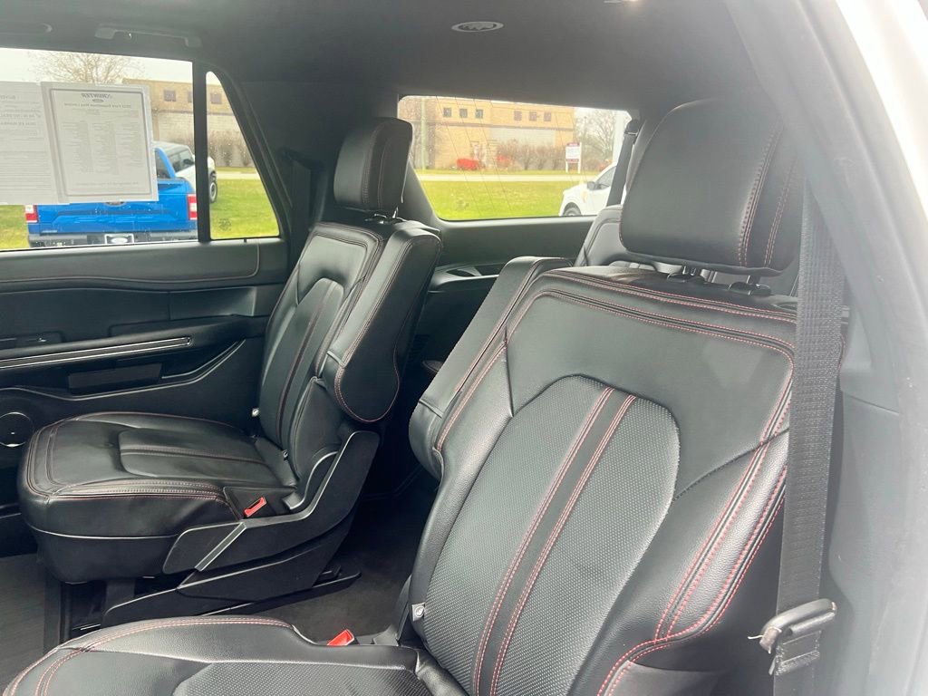 Used 2022 Ford Expedition Max Limited image 23