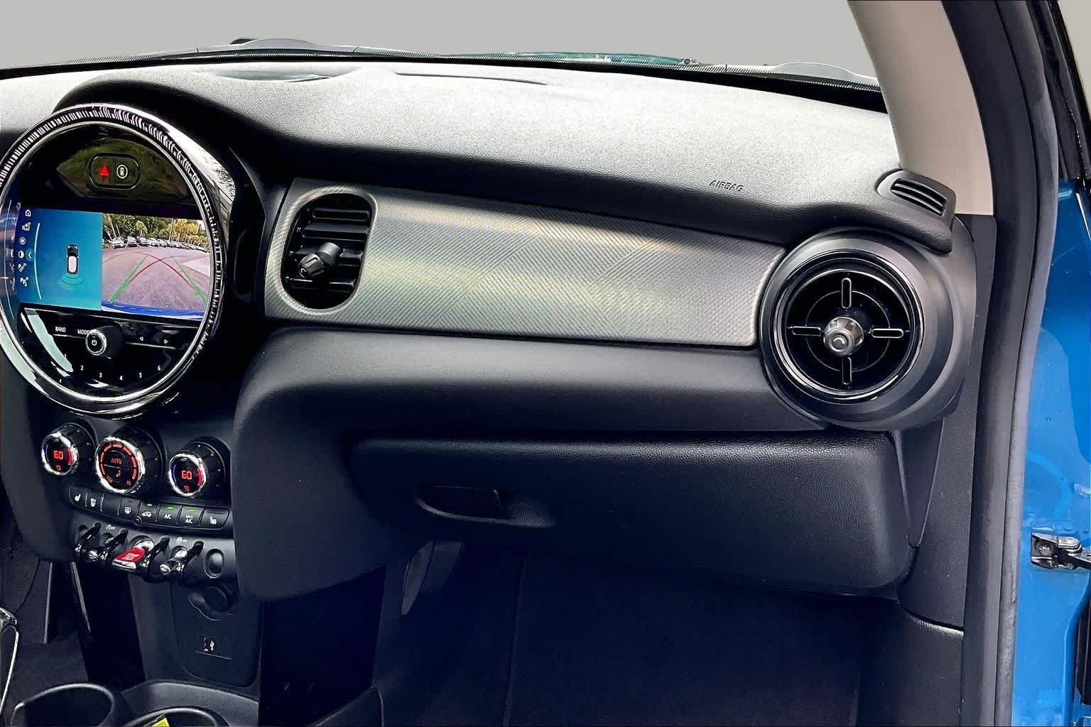 Used 2022 MINI Cooper 2-Door Hardtop FWD image 17